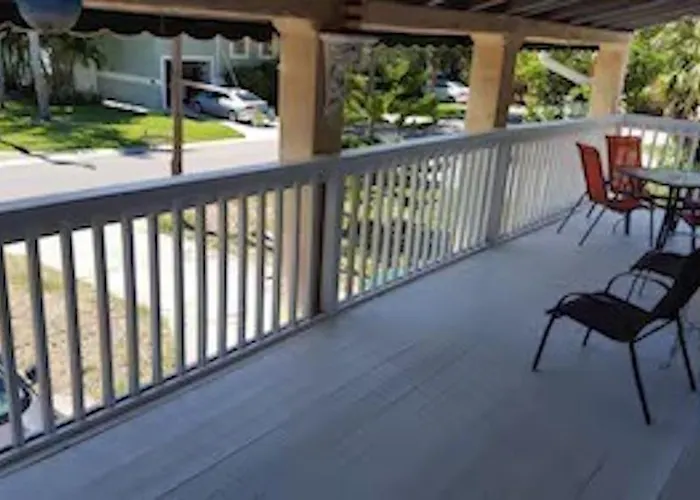 Spacious House Unit,beautifully Furnished 2 Bed 2bath./2min.walk To