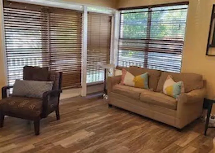 Spacious House Unit,beautifully Furnished 2 Bed 2bath./2min.walk To Ferienhaus Clearwater Beach