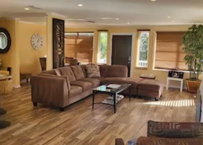 Spacious House Unit,beautifully Furnished 2 Bed 2bath./2min.walk To Ferienhaus Clearwater Beach
